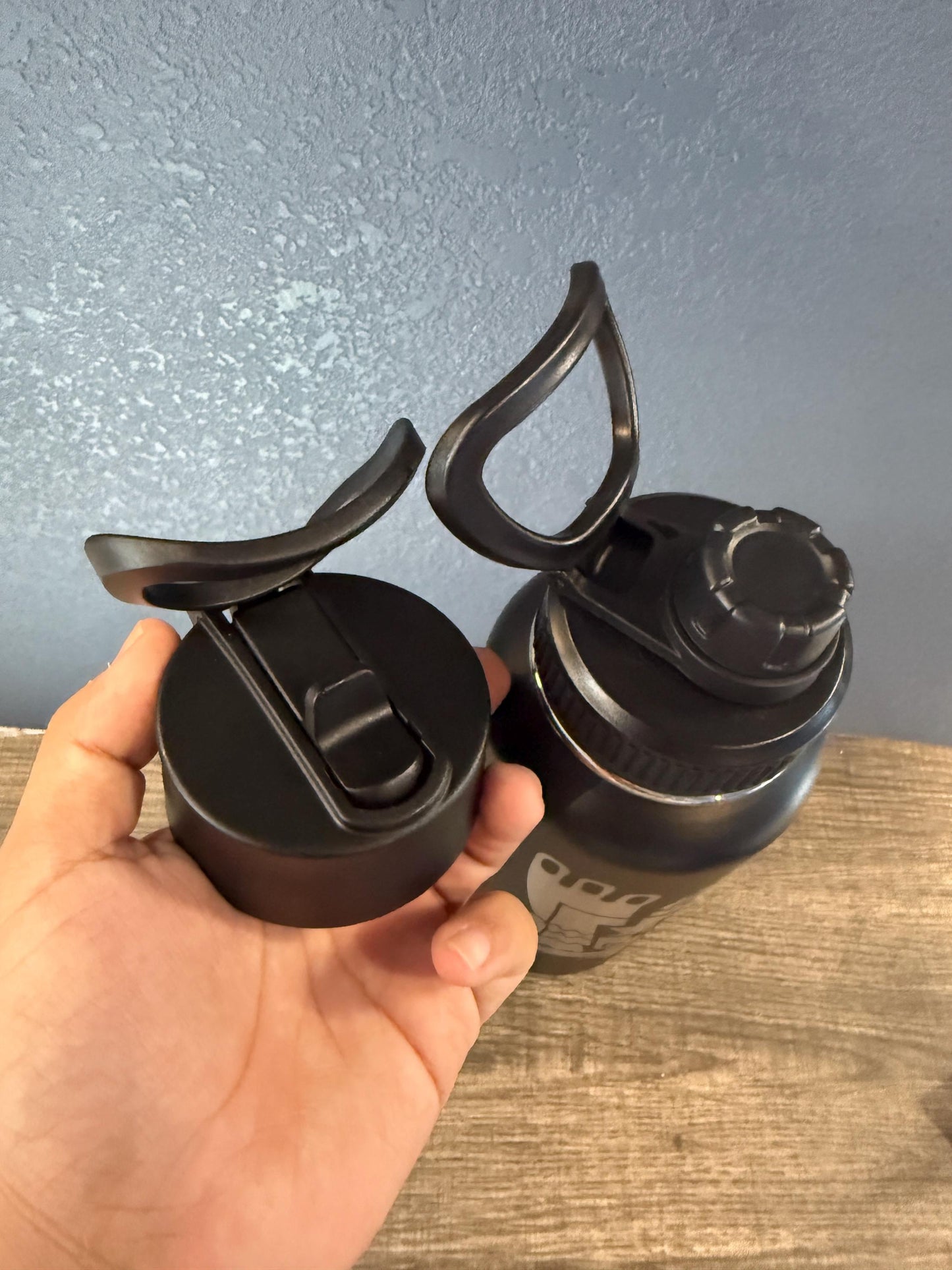 32 oz Stainless Steel Monster Hunting Water Bottle, 20+ Monsters Available, Gamer Cup, Video Games