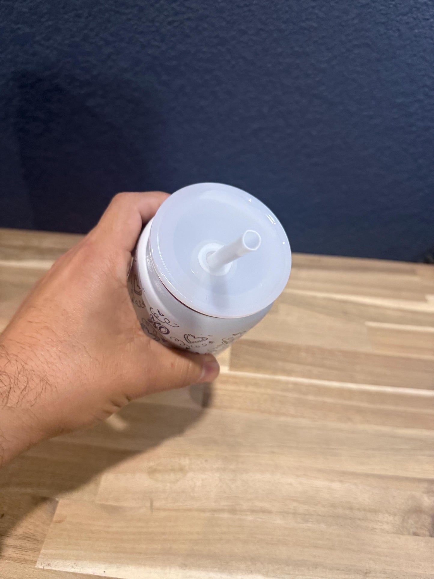 16 oz Iridescent Soda can style Tumbler w/Lid and Straw, Valentines XOXO Hearts Fashion, Gift For Her, Birthday Gift, Anniversary Present