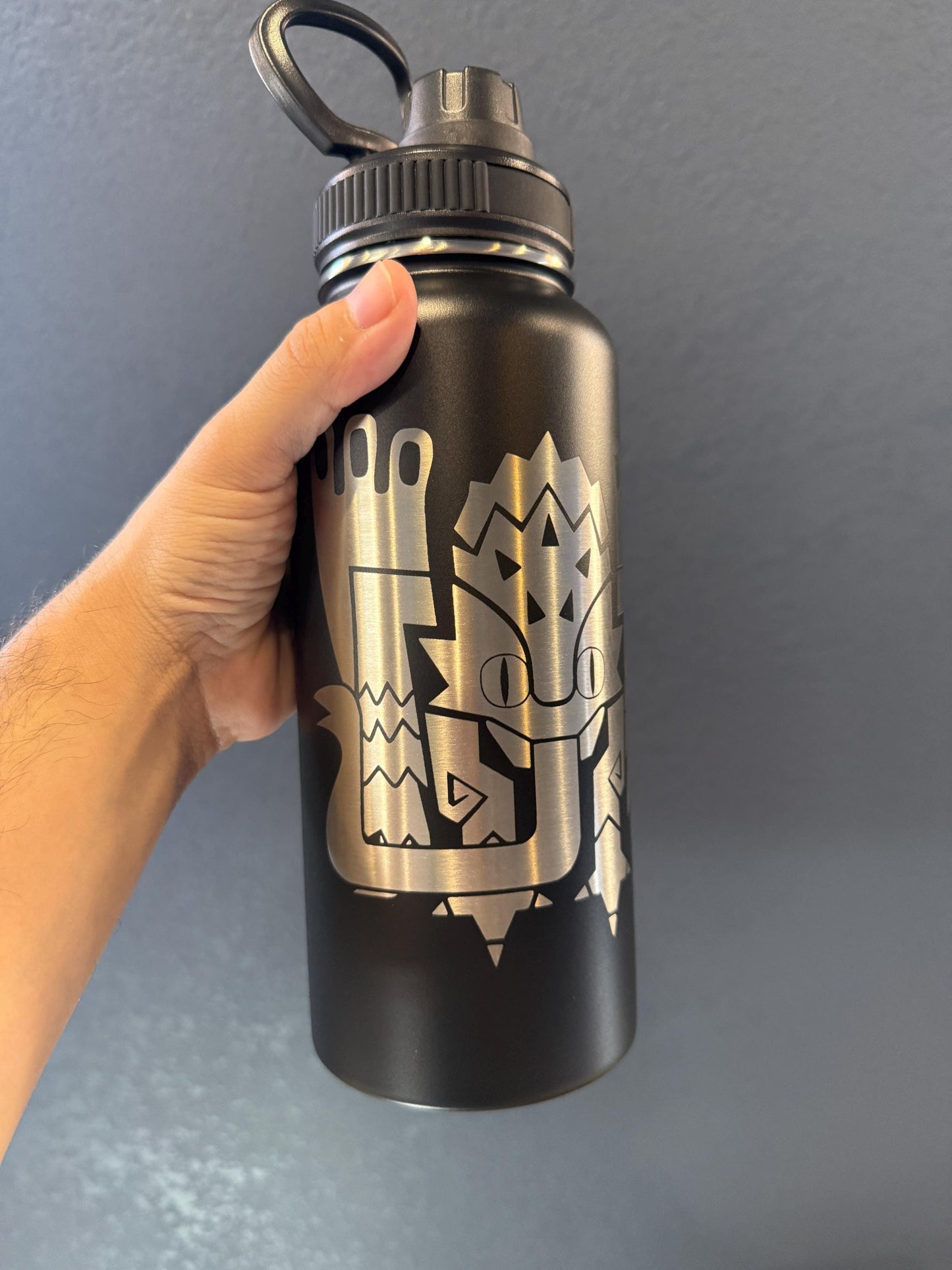 32 oz Stainless Steel Monster Hunting Water Bottle, 20+ Monsters Available, Gamer Cup, Video Games
