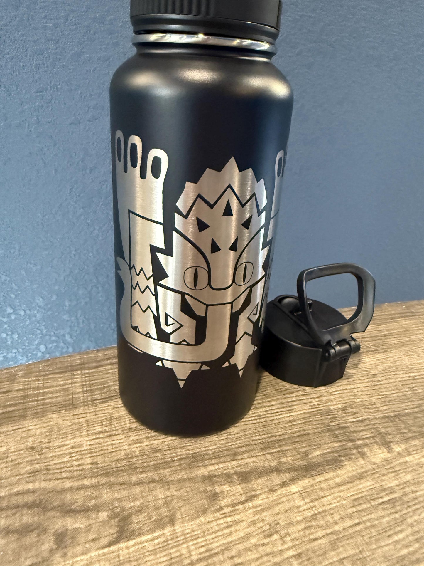 32 oz Stainless Steel Monster Hunting Water Bottle, 20+ Monsters Available, Gamer Cup, Video Games