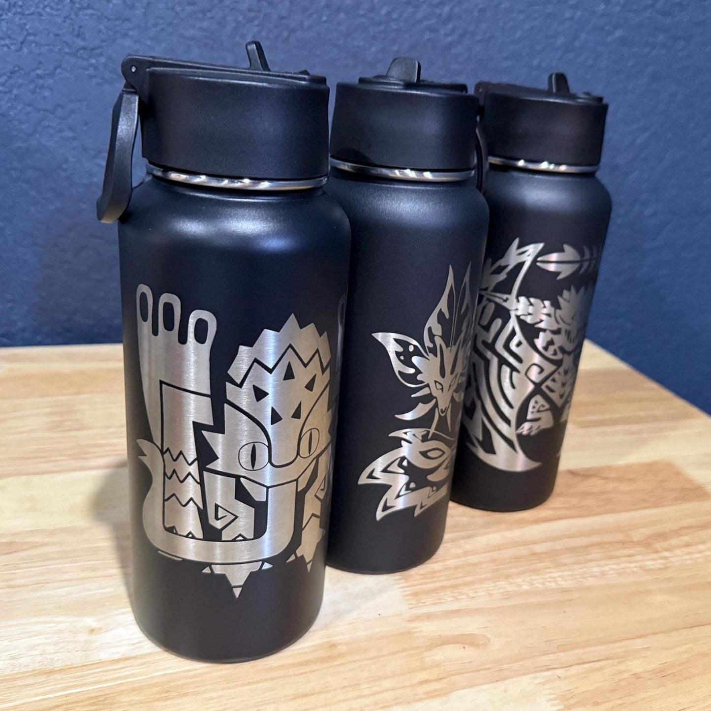 32 oz Stainless Steel Monster Hunting Water Bottle, 20+ Monsters Available, Gamer Cup, Video Games
